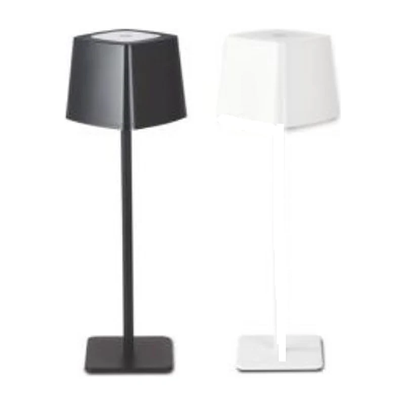 Bloc Metal Table Lamp