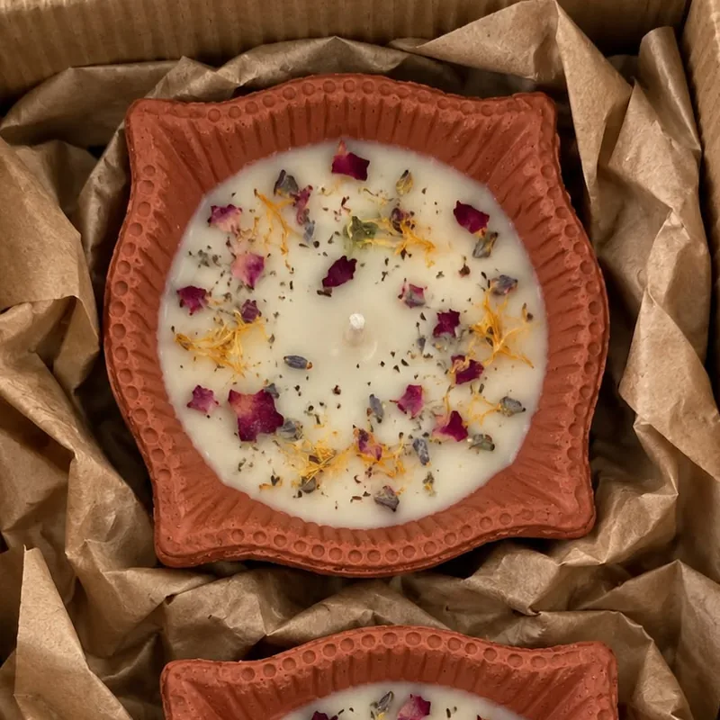 Blossom Diya Candle Pair, Ivory Petal